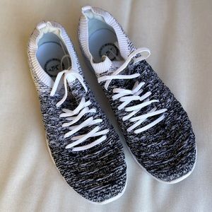 APL Sneakers